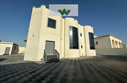 Villa - 5 Bedrooms - 5 Bathrooms for rent in Mohamed Bin Zayed Centre - Mohamed Bin Zayed City - Abu Dhabi