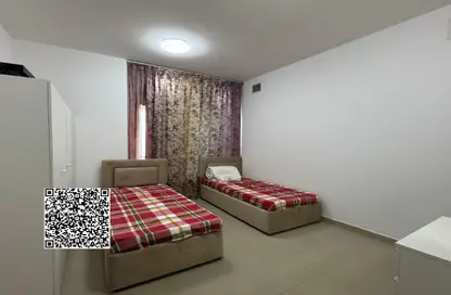 شقة - 2 غرف نوم - 2 حمامات للايجار في برج الكورنيش - طريق كورنيش عجمان - عجمان