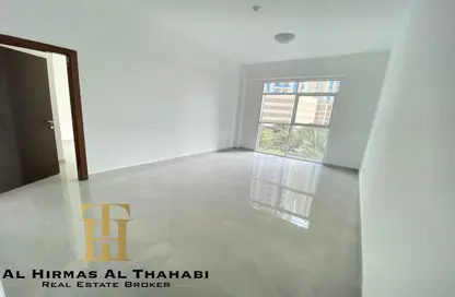 Apartment - 1 Bedroom - 2 Bathrooms for rent in Lorena Building - Jumeirah Village Circle - Dubai