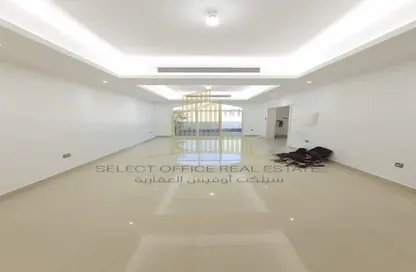 Empty Room image for: Villa - 5 Bedrooms for rent in Al Manaseer - Abu Dhabi, Image 1