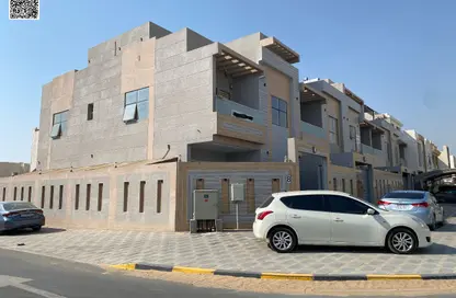 Villa - 5 Bedrooms - 7 Bathrooms for sale in Al Yasmeen 1 - Al Yasmeen - Ajman