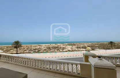 شقة - 2 غرف نوم - 3 حمامات للايجار في رويال بريز - رويال بريز - قرية الحمرا - رأس الخيمة