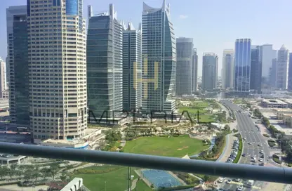Apartment - Studio - 1 Bathroom for rent in Dubai Arch - JLT Cluster G - Jumeirah Lake Towers - Dubai