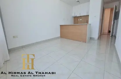 شقة - 1 حمام للايجار في ذا سكوير تاور - قرية الجميرا سركل - دبي