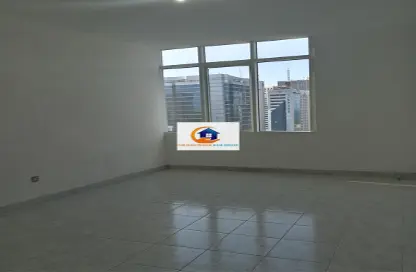 Empty Room image for: Apartment - 3 Bedrooms - 3 Bathrooms for rent in Hamdan Street - Abu Dhabi, Image 1