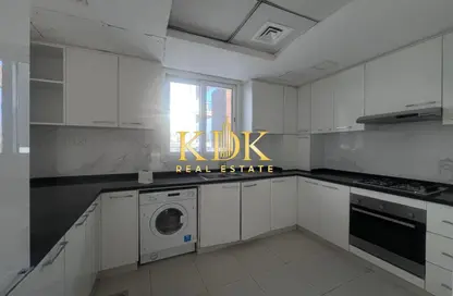 Apartment - 1 Bedroom - 2 Bathrooms for rent in Oxford Building - Jumeirah Village Circle - Dubai