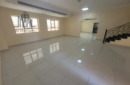 Villa - 4 Bedrooms - 5 Bathrooms for rent in Al Niyadat - Al Ain