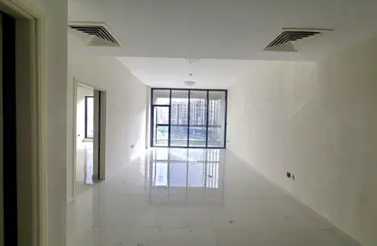Apartment - 1 Bedroom - 2 Bathrooms for rent in Muwaileh 29 Building - Muwaileh - Sharjah