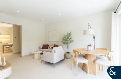 Villa - 2 Bedrooms - 2 Bathrooms for sale in Springs 8 - The Springs - Dubai