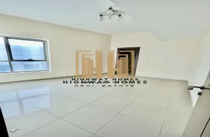 Apartment - 2 Bedrooms - 3 Bathrooms for rent in Al Khan Lagoon - Al Khan - Sharjah
