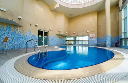 Apartment - 2 Bedrooms - 2 Bathrooms for rent in Al Salam Tower - Tourist Club Area - Abu Dhabi