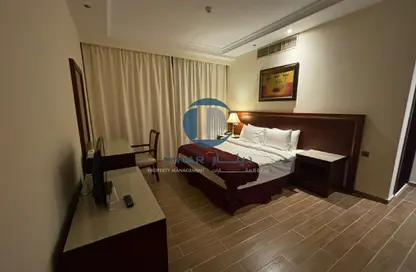 Apartment - 1 Bedroom - 2 Bathrooms for rent in Hamdan Street - Abu Dhabi