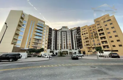 Outdoor Building image for: Apartment - 1 Bedroom - 2 Bathrooms for sale in Iris Amber - Culture Village - Dubai, Image 1