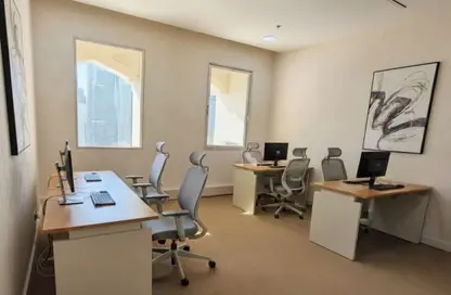 مكتب - استوديو - 4 حمامات للايجار في برج الشيخ راشد - المركز المالي العالمي - دبي