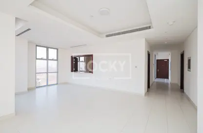 Empty Room image for: Apartment - 2 Bedrooms - 4 Bathrooms for rent in API Barsha Heights - Barsha Heights (Tecom) - Dubai, Image 1