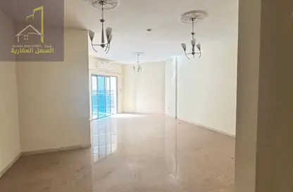 شقة - 2 غرف نوم - 2 حمامات للايجار في دار المجاز - شارع جمال عبد الناصر - المجاز - الشارقة