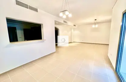 Townhouse - 3 Bedrooms - 3 Bathrooms for rent in The Gardens Buildings - The Gardens - Dubai