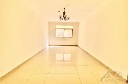 Apartment - 1 Bedroom - 2 Bathrooms for rent in Muwaileh 29 Building - Muwaileh - Sharjah