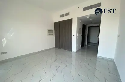 صورة لـ غرفة فارغة شقة - 1 حمام للايجار في تايم 1 - دبي لاند - دبي ، صورة رقم 1