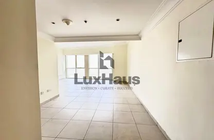 Apartment - Studio - 1 Bathroom for rent in Lakeshore Tower 1 - JLT Cluster Y - Jumeirah Lake Towers - Dubai
