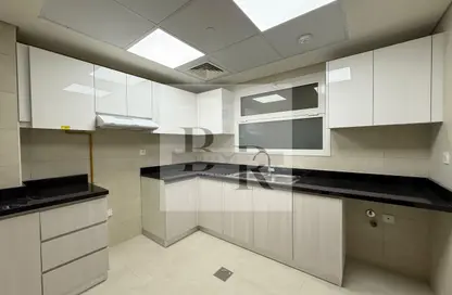 Apartment - 1 Bedroom - 2 Bathrooms for rent in Al Neem Residence - Rawdhat Abu Dhabi - Abu Dhabi