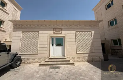 شقة - غرفة نوم - 1 حمام للايجار في فيلات مدينة خليفة آيه - مدينة خليفة أ - مدينة خليفة - أبوظبي