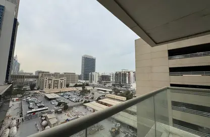 شقة - 3 غرف نوم - 5 حمامات للايجار في بلو تاور - شارع الشيخ زايد - دبي