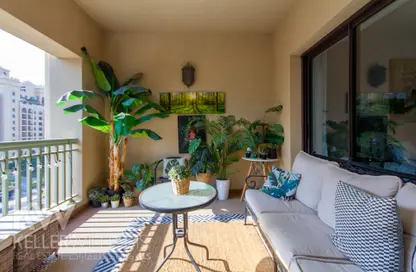 شقة - غرفة نوم - 2 حمامات للايجار في الميل الذهبي 8 - الميل الذهبي - نخلة جميرا - دبي