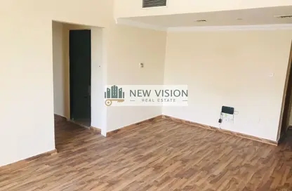 Apartment - 2 Bedrooms - 2 Bathrooms for rent in Al Qulaya'ah - Al Sharq - Sharjah