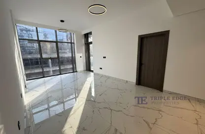 شقة - غرفة نوم - 2 حمامات للبيع في رويال ريجينسي - الخليج التجاري - دبي