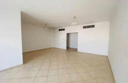 Apartment - 3 Bedrooms - 3 Bathrooms for rent in Al Nabba - Sharjah