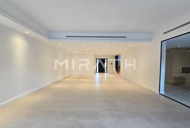 Compound - 4 Bedrooms - 4 Bathrooms for rent in Al Barsha 1 Villas - Al Barsha 1 - Al Barsha - Dubai