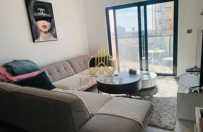 Living Room image for: Apartment - 1 Bedroom - 1 Bathroom for sale in Binghatti Gate - Jumeirah Village Circle - Dubai, Image 1