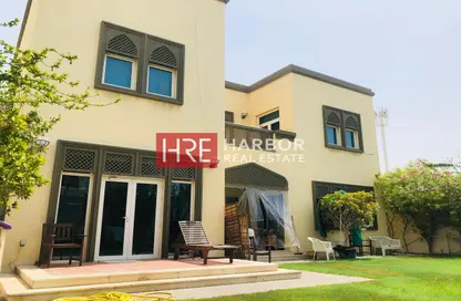 Villa - 3 Bedrooms - 4 Bathrooms for sale in Jumeirah Park - Dubai