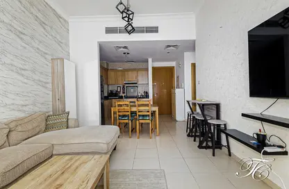 Apartment - 1 Bedroom - 2 Bathrooms for sale in Mayfair Residency - Business Bay - Dubai
