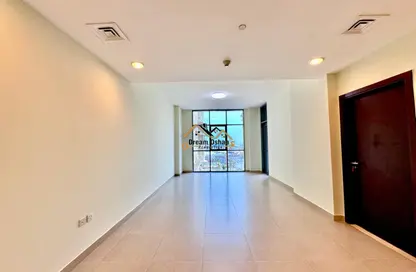 Apartment - 1 Bedroom - 2 Bathrooms for rent in Dubai Wharf Tower 2 - Dubai Wharf - Al Jaddaf - Dubai