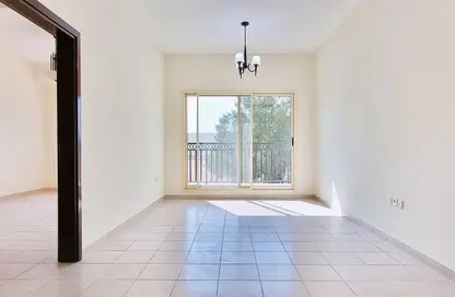 Apartment - 1 Bedroom - 2 Bathrooms for rent in Al Muteena - Deira - Dubai