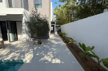 فيلا - 3 غرف نوم - 4 حمامات للبيع في الجادة - الشارقة