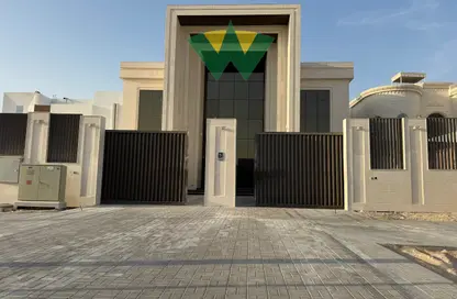 فيلا - 4 غرف نوم - 6 حمامات للايجار في مدينة الرياض - أبوظبي