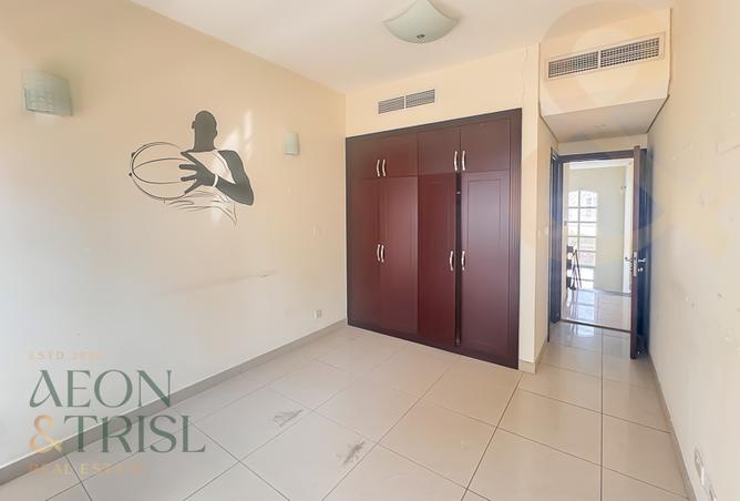 15912015 - Property Image 2