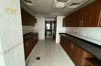 شقة - 2 غرف نوم - 3 حمامات للايجار في المجاز 1 - المجاز - الشارقة