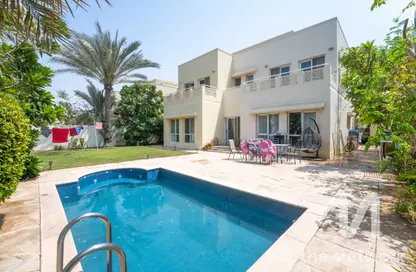 Villa - 5 Bedrooms - 5 Bathrooms for rent in Meadows 2 - Meadows - Dubai