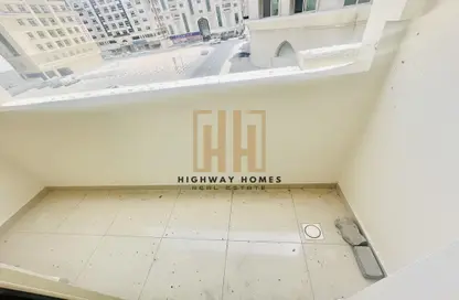 Apartment - 2 Bedrooms - 3 Bathrooms for rent in Muwaileh 29 Building - Muwaileh - Sharjah