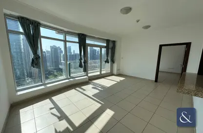 صورة لـ غرفة فارغة شقة - غرفة نوم - 2 حمامات للبيع في A برج فيوز - برج فيوز - دبي وسط المدينة - دبي ، صورة رقم 1