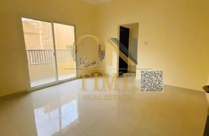 شقة - غرفة نوم - 2 حمامات للايجار في فلل الروضة 2 - 2  الروضة - الروضة - عجمان