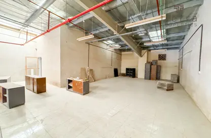 Warehouse - Studio - 2 Bathrooms for rent in Jebel Ali Industrial 1 - Jebel Ali Industrial - Jebel Ali - Dubai