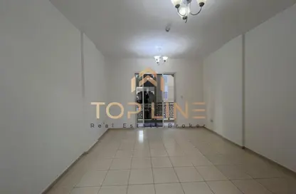 شقة - 1 حمام للايجار في IC1-EMR-08 - طراز إماراتي - المدينة الدولية - دبي