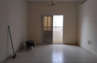 Apartment - 2 Bedrooms - 3 Bathrooms for rent in Fire Station Road - Muwaileh - Sharjah
