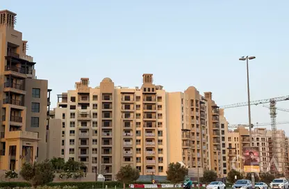 Apartment - 1 Bedroom - 1 Bathroom for sale in Al Jazi 4 - Madinat Jumeirah Living - Umm Suqeim - Dubai