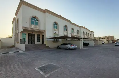 Villa - 4 Bedrooms - 6 Bathrooms for rent in Mohamed Bin Zayed City - Abu Dhabi